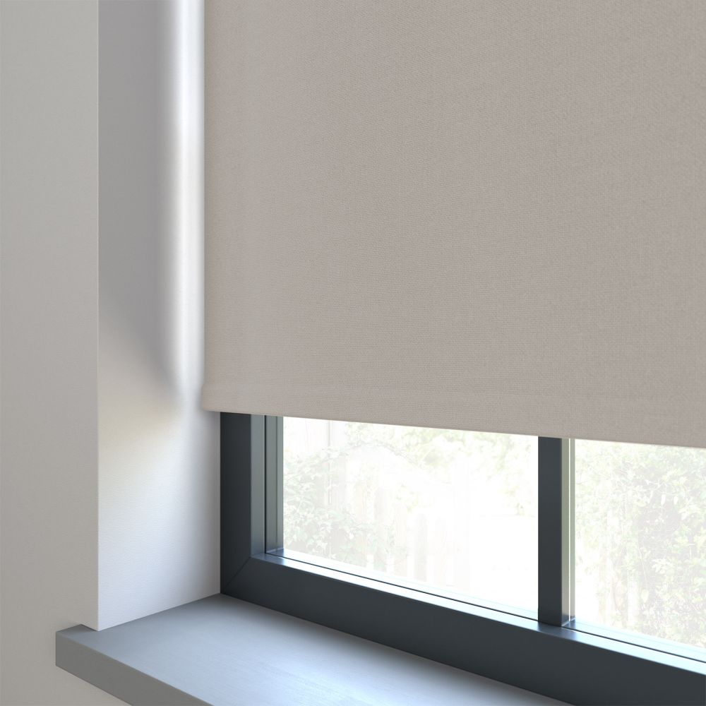 Amor Weathered Collar Roller Blind